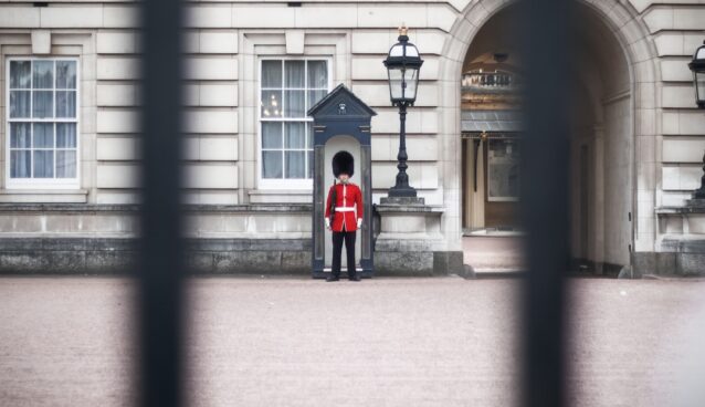 Royal Guard guarding the Buckingham Palace